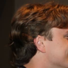 Contestant 16     Best Hair item