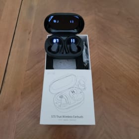 Wireless Sport Earbuds – 50H Playtime & Noise Canceling item