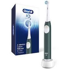 iO Toothbrush Kit with Whitening Serum item