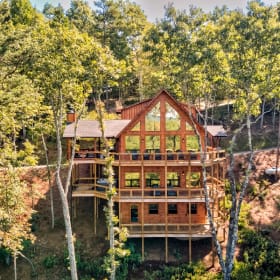 Luxury Mountain Retreat in Blue Ridge, GA - 3 Night Stay item