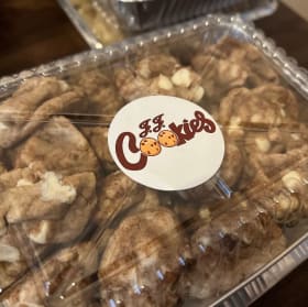Cinnamon Roll (24 cookies) item