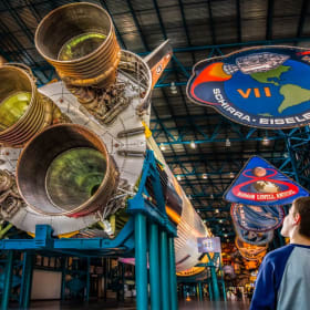 FL space museum vacation for 4 item