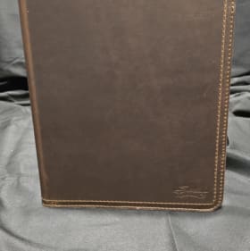 leather Saddleback Leather Co item