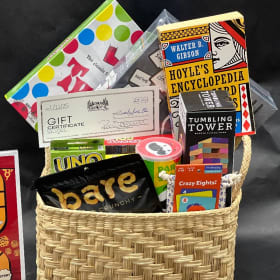 PIZZA & GAME NIGHT item