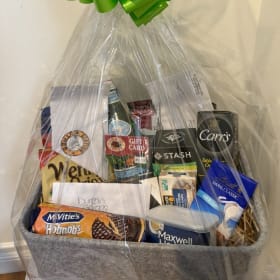 Country Grocer Basket and More ! Value $350 item