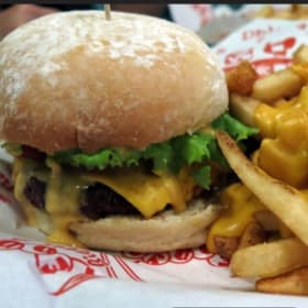 Gift card for Teddy's Bigger Burgers item