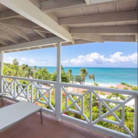 3.Pineapple Beach Club - up to 3 rooms for 7 - 10 days! item