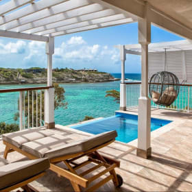 4. Hammock Cove - Up to 3 Villas for 7 - 10 Nights! item