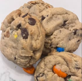 Irresistible Homemade Cookies – Baked Just for You! item