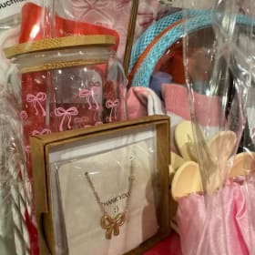 #6 - Preppy Girl item