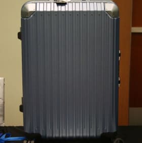 Luggage item