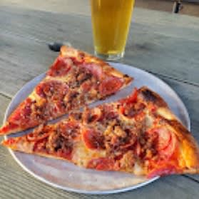 Wiggle Room, Oly's Pizza and Eb & Bean item