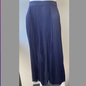 Item #17 Tory Burch: Pleated Skirt Size 0 item