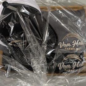 Get stylish package with Hair Hunter's gift card item