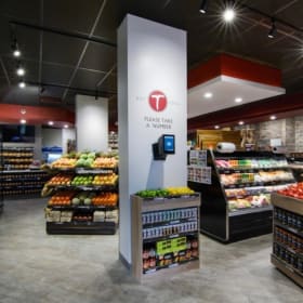 $100 gift card T-Bones item