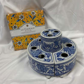 #97 Chinoiserie Floral Arranger & LeCadeaux Tablecloth item