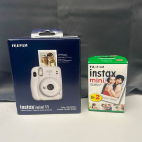 Fujifilm instax mini 11 with Film item