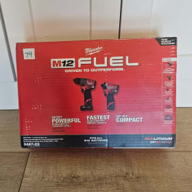 #74 Milwaukee M12 Drill Set 2 item