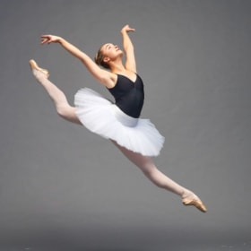 CLASSES| 4 Adult Ballet Classes (Value: $96) item