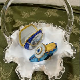 Basket glass/crystal with Victorian purse & shoe item