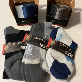 #114 Grip 6 Belts and Socks 2 item