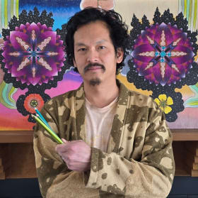 “Good Luck" art canvas bag and a 6-pack of greeting cards w/ item