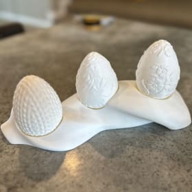 Matte White-Paint Your Own Easter Egg Display Kit item