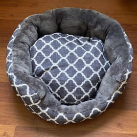 Ultra soft plush bed-reversible cotton/plush pillow 20" item