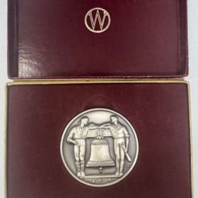 Wittnauer Mint Two Centuries Liberty Peace Progress Medal item