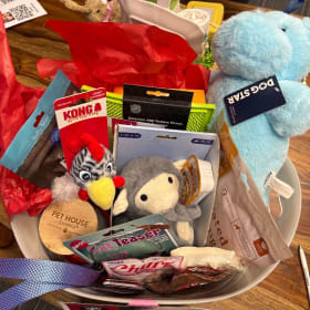 61. Firehouse Pet Basket item