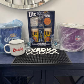 112. Roy Tavern Gift Set item