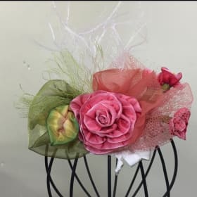 Cocktail hat/“whimsy” making class for two with Amy Smih item