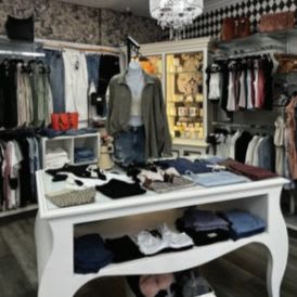 416 - Mandyz Boutique item