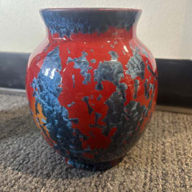 2 Handcrafted ceramic glazed mugs and 1 Vase item