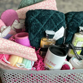 Vera Bradley Basket item