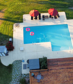 RIVERSIDE ESTATE item