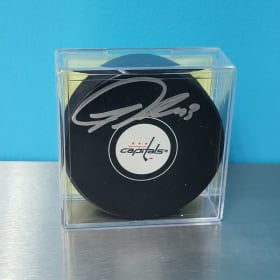 Tom Wilson Autographed Capitals Puck item