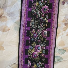 Table Runner item