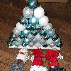 Christmas lot 2 item