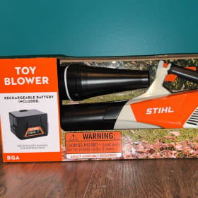 Stihl blower toy item