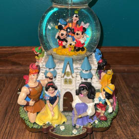 Disney Snowglobe item