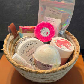 Mayhaw Lane Naturals Sampler Basket item