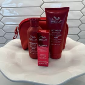 Wella Ultimate Repair Gift Set item