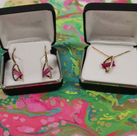 “Radiant Romance Set” item