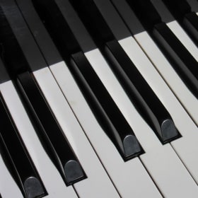 Beginner Piano Lessons (2 Sessions) item
