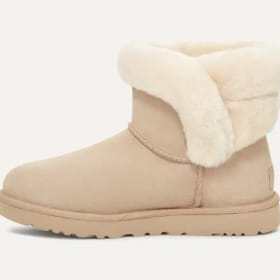 Women's Uggs item