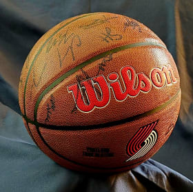 Portland Trailblazers Autographed Ball item