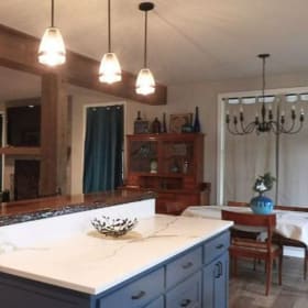 Arkansas Lakefront House with 3 Master Bedrooms item