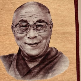 Never Give Up Quote item