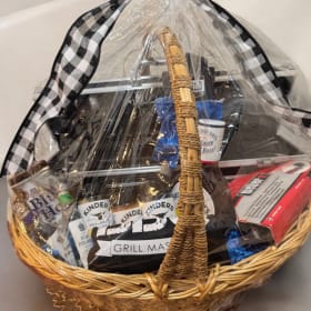 Grill and Chill - BBQ Lover's Basket item